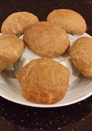 A picture of Honey Wheat Rolls.
