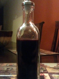 A picture of Bee's Blackberry Balsamic Vinegar.