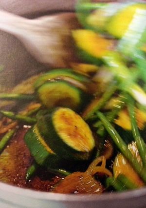A picture of Creole Spiced Bean and Vegetable Salad.