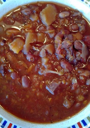 A picture of Crockpot squash and bean stew.