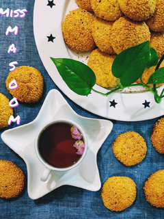 عکسی از دستور شیرینی کنجدی ساده(با روغن مایع)