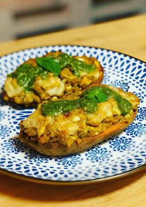 Foto principal de Boniato relleno de pollo al pesto🌱🍠