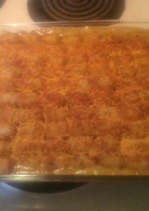 A picture of Easy Cheesy Tator Casserole.