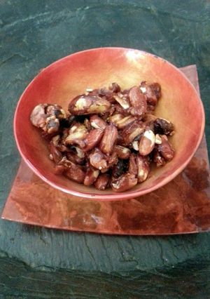 A picture of Honey Roasted Nuts.