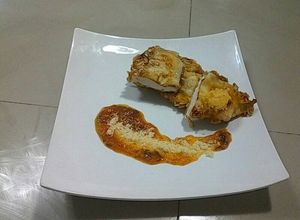 Una foto de Milanesa de pollo en salsa pomodoró😍😘