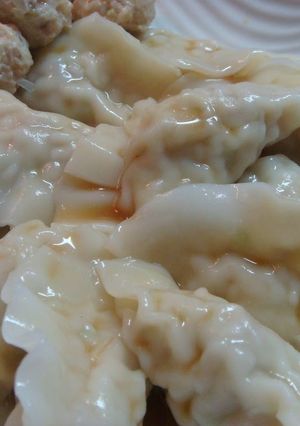 A picture of Easy Boiled Chicken Gyoza Dumplings.