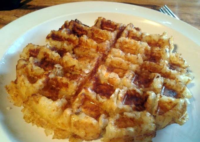 How to Prepare Homemade Tator Waffle