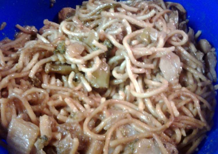 Recipe of Homemade pork lo mein