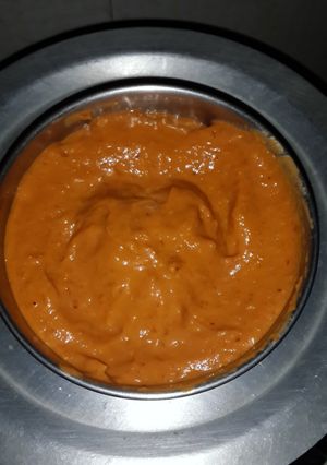 A picture of Tomato chutny. Simple andhra bachelor style..