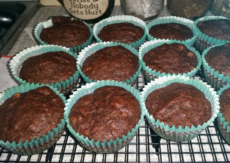 Step-by-Step Guide to Make Quick Choclate babana bread cupcakes