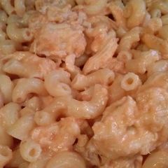 A picture of Buffalo Chicken Mac n' Cheese.