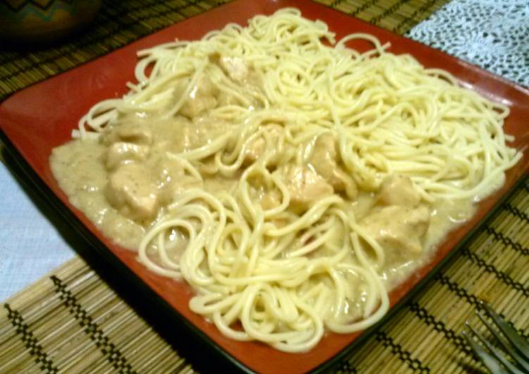 Simple Way to Prepare Favorite Chicken breast with white sauce