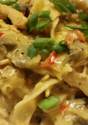 A picture of Rotisserie Chicken Fettuccine Alfredo.