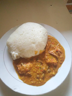 A picture of Tuwon shinkafa and gbegiri soup.