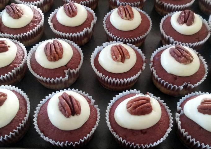 Easiest Way to Make Homemade Wilton's Red velvet cheese cake cupcakes