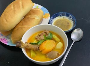 Hình của món Cà ri gà bánh mì🍗🥖.