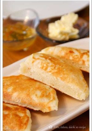 A picture of Chewy Crumpets.