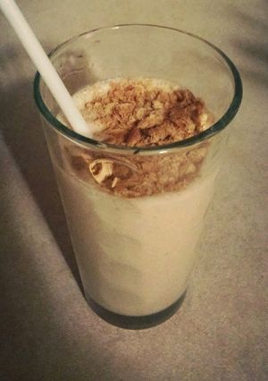 A picture of Pp&j milkshake.