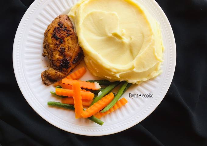 Mashed potato X pan grilled chicken