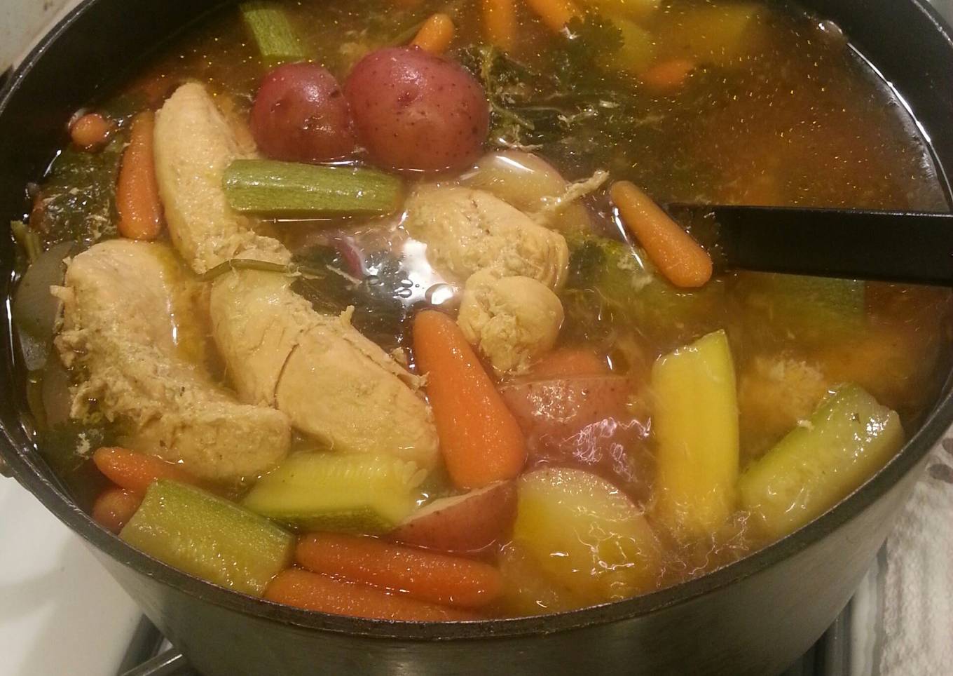 Caldo de pollo