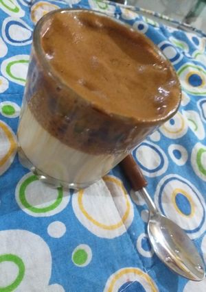 डालगोना कॉफी (Dalgona Coffee recipe in Hindi) रेसिपी मुख्य फोटो