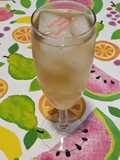 Infusión de flores de caléndula y manzanilla frescas