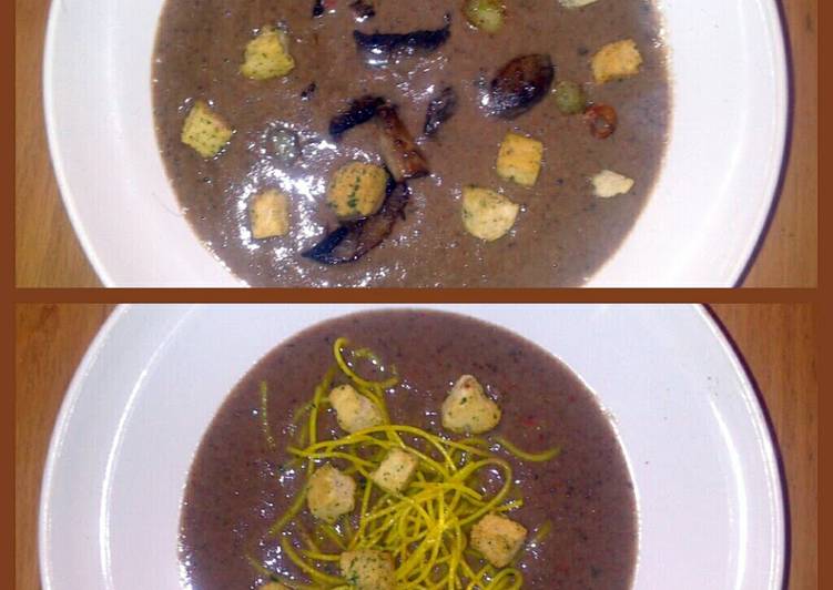 sig's Garlic, lentil and mushroom soup