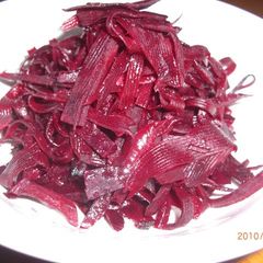 A picture of Mongolian Beet Salad.