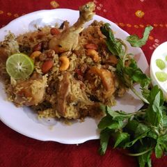 Shahi chicken biryani A picture of Shahi chicken biryani.