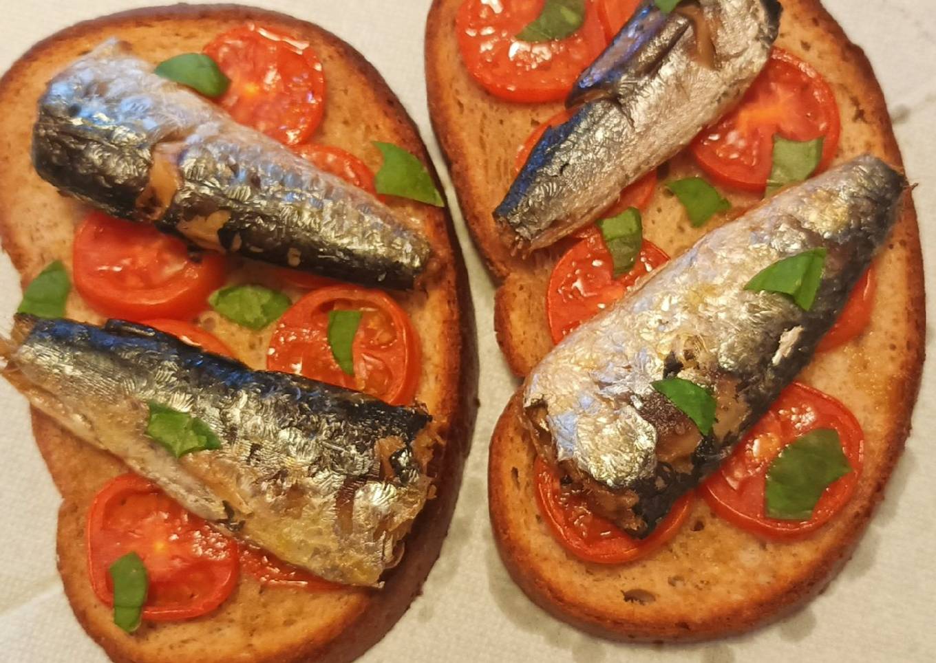 Simple Way to Prepare Perfect Bruschetta with sardines