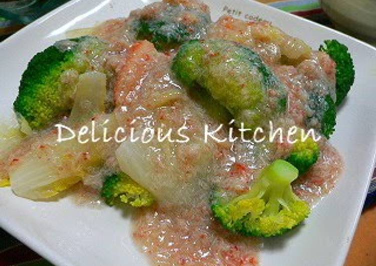 Recipe of Super Quick Broccoli and Chinese Cabbage in Crab Meat Sauce