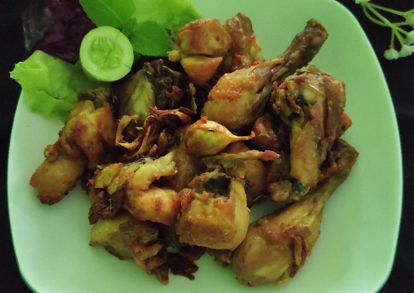 Ayam goreng bawang