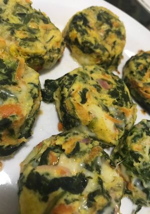 Una foto de Muffins de espinaca y zanahoria