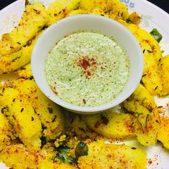 A picture of Samak rice idli for Navratri Fast.