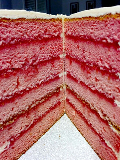 Una foto de Fault Line Cake