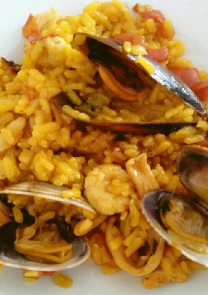 Una foto de Paella mixta