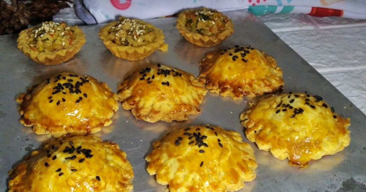 Resep Roti Pie Resep *Chicken Pie* oleh ati dewanthi - Cookpad