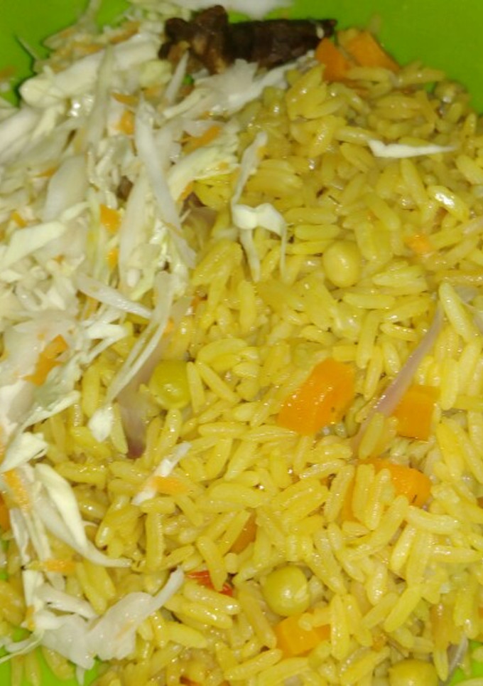 A picture of Fried Turmeric rice.