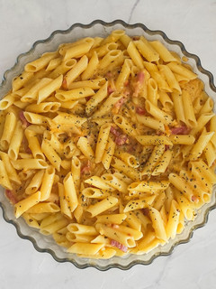 Una foto de Pasta carbonara original (Sin nata)