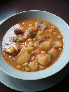 Una foto de Puchero de pochas y bonito. Receta 5*