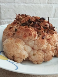 Una foto de Coliflor al horno con miso