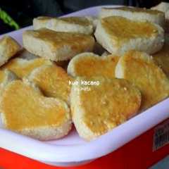 รูปของ Kue kacang