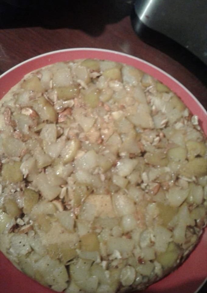 Una foto de Bizcocho de pera en sartén(sin gluten) #familiar