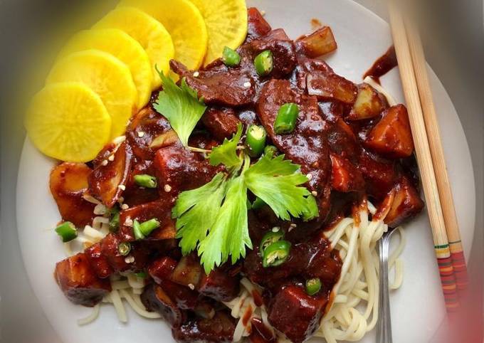 Jajangmyeon Dengan Sos Magic