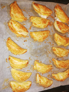 Una foto de Empanadillas de queso de cabra