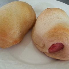 A picture of Piggies in Slankets.