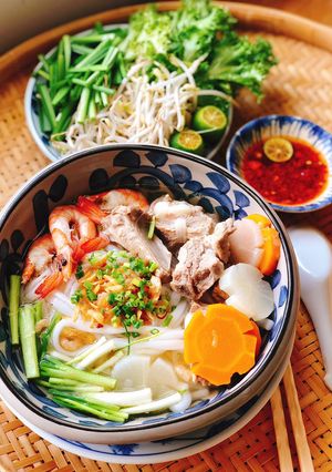 Hình của món Bánh canh nấu sườn non, tôm khô.