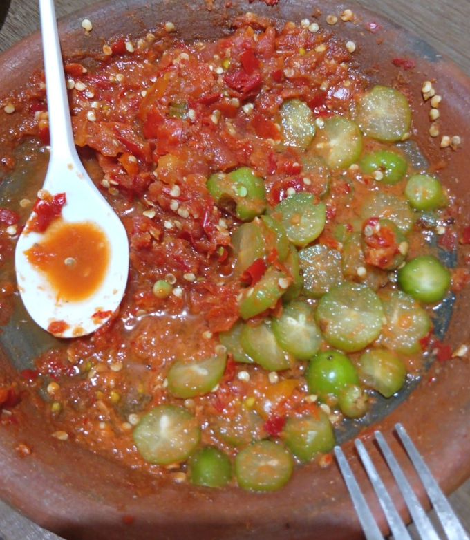 Foto resep Sambal mentah belimbing wuluh