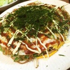 A picture of Hiroshima-style Okonomiyaki made with Two Pans.