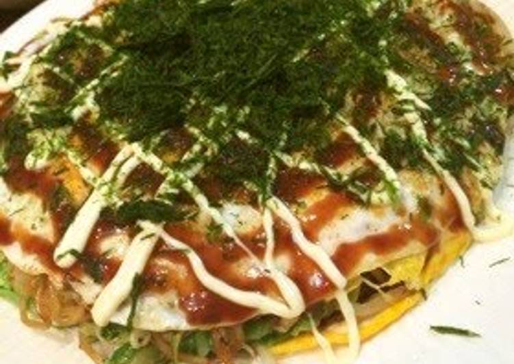 Recipe of Award-winning Hiroshima-style Okonomiyaki made with Two Pans